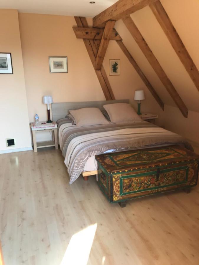 La Maison Rouge أوستا المظهر الخارجي الصورة