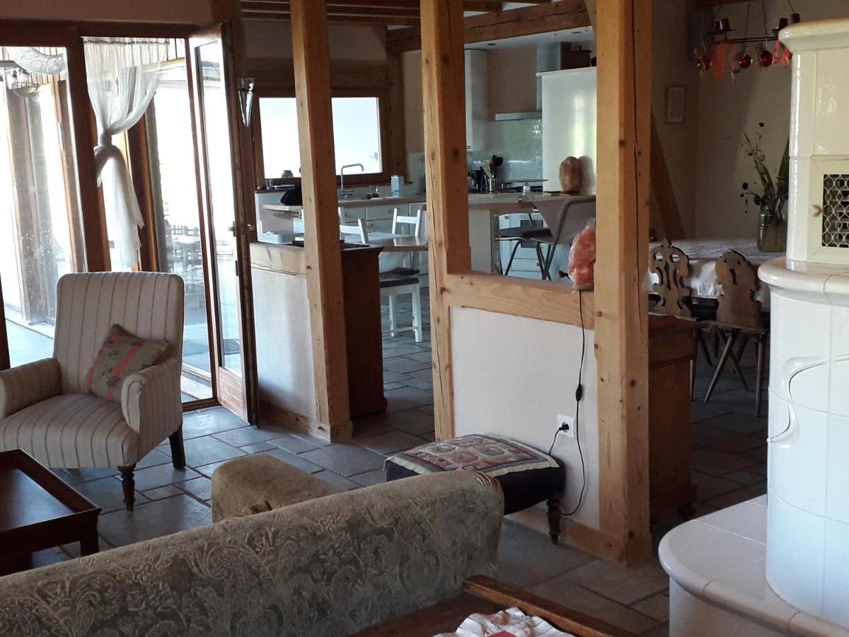 La Maison Rouge أوستا المظهر الخارجي الصورة