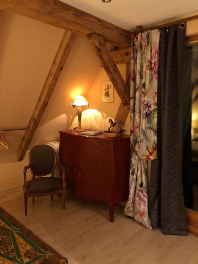 La Maison Rouge أوستا المظهر الخارجي الصورة